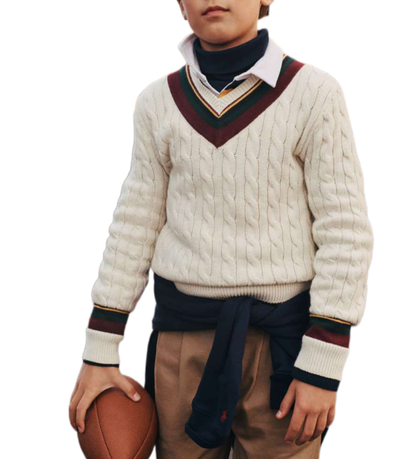  V-neck pullover with cables